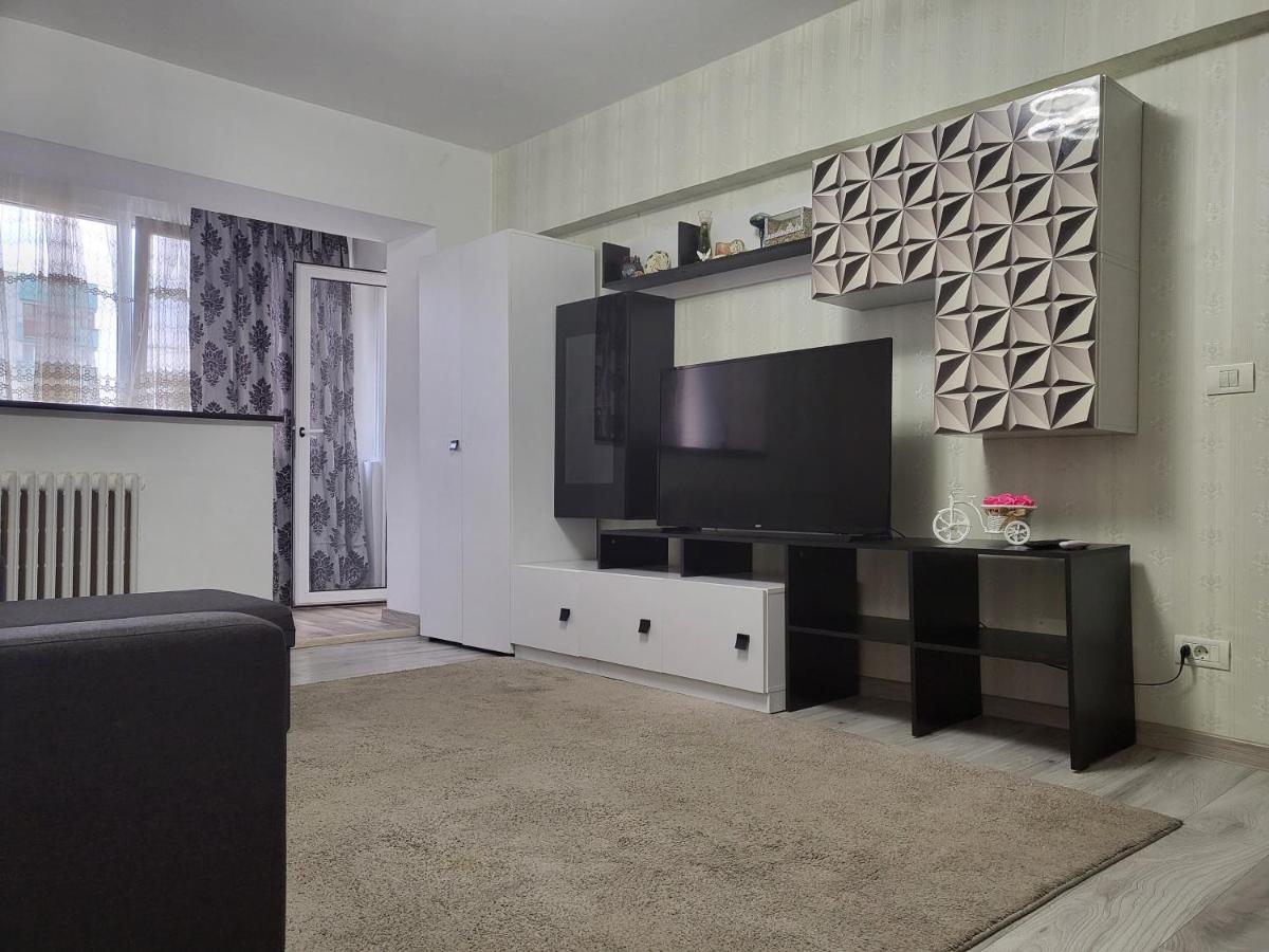 Apartament Cu 3 Camere Chiar In Inima Capitalei Boekarest Buitenkant foto