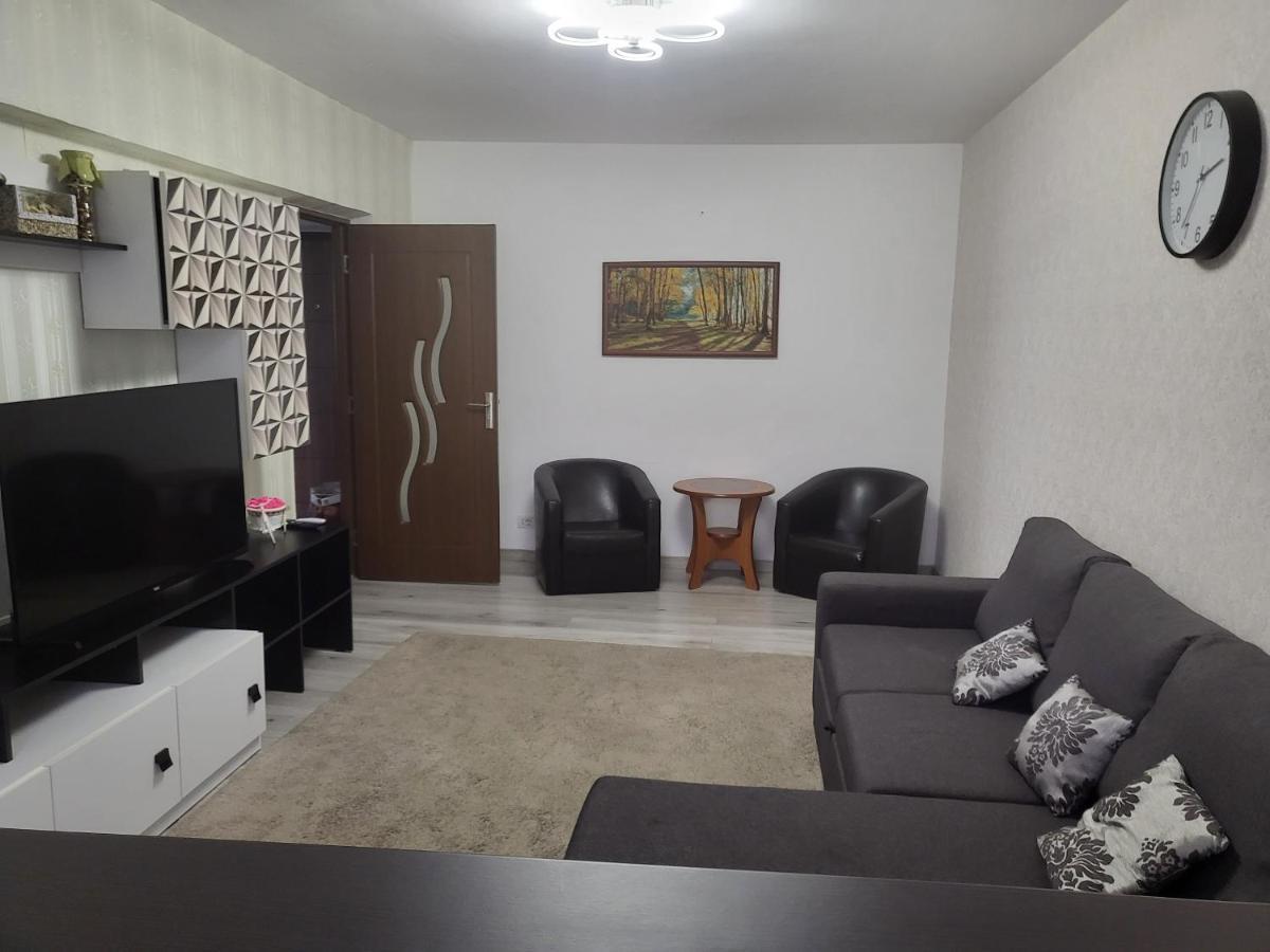Apartament Cu 3 Camere Chiar In Inima Capitalei Boekarest Buitenkant foto